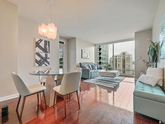 4th image of 425 1st St Unit 1308