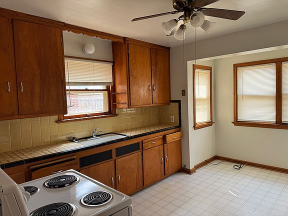 3rd image of 5723 W Keefe Ave