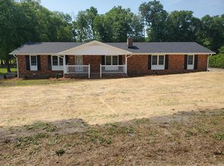 903 Old Grantham Rd, Goldsboro, NC 27530