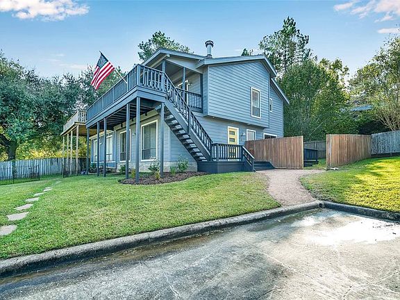 5th image of 4 Lakeview Vlg