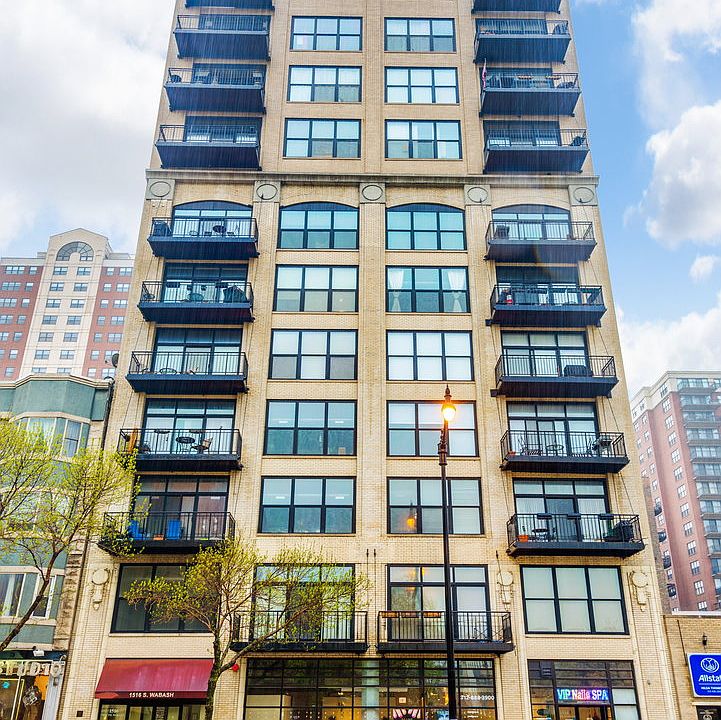 1st image of 1516 S Wabash Ave #305