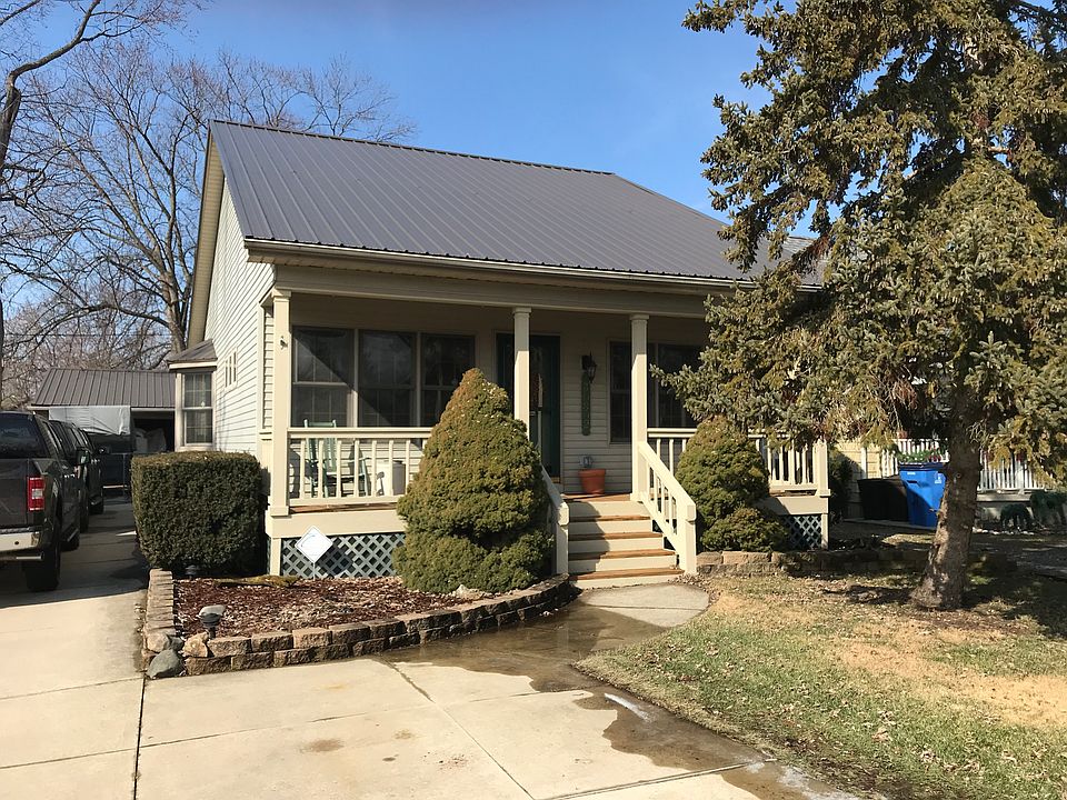 1st image of 30802 Adams Dr