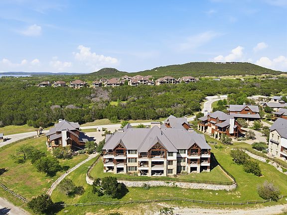 3rd image of 1693 Scenic Dr Unit 102