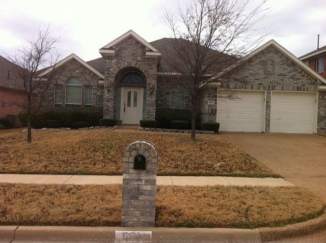 1st image of 601 Spicewood Dr