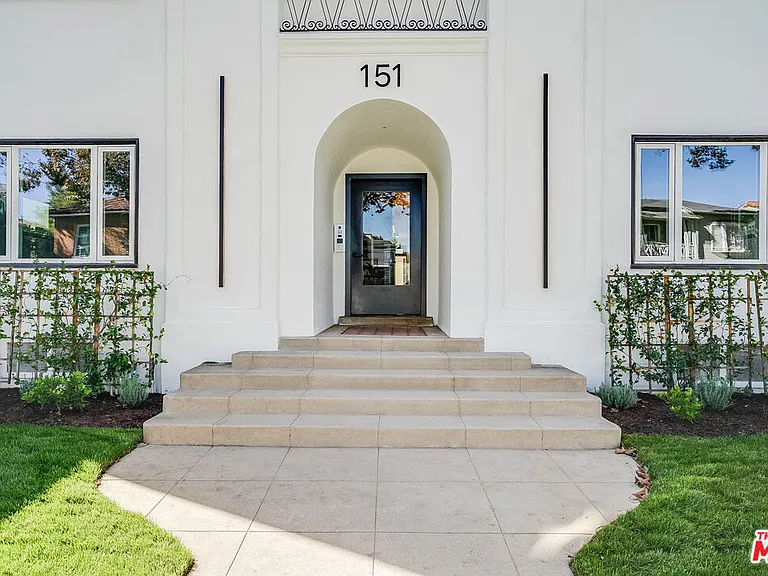 151 N Swall Dr #4 — Photo 14