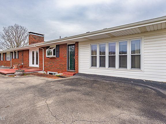 3rd image of 224 New Beason Well Rd