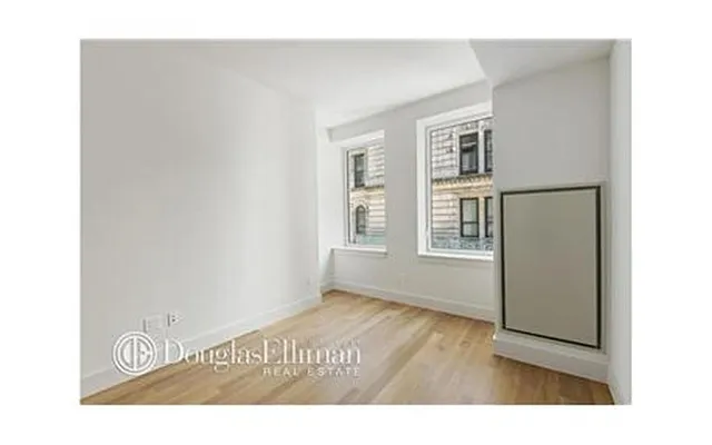 Rented by Douglas Elliman | media 29