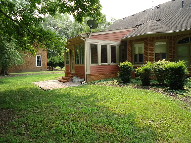 105 Mariners Cir — Photo 14