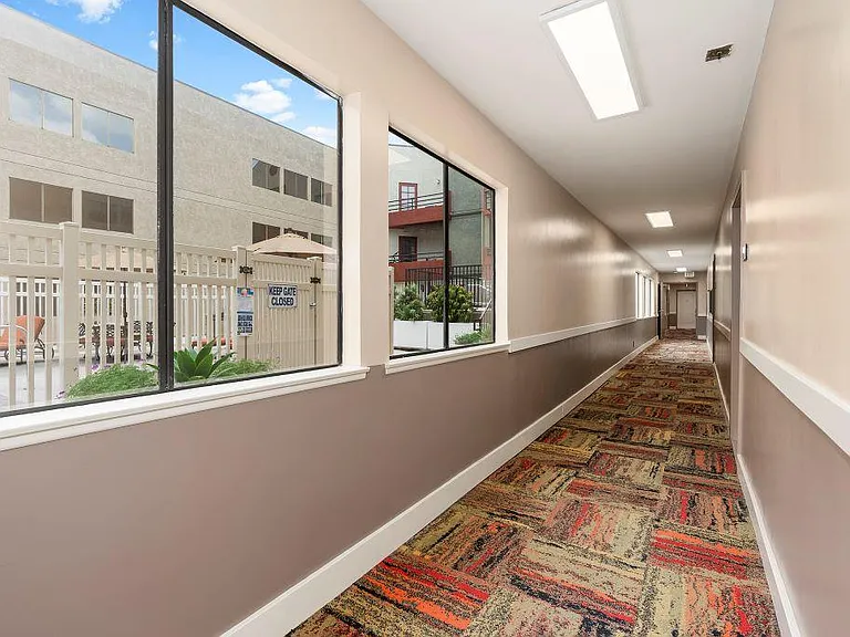 Woodland Trio Apartments — Photo 33