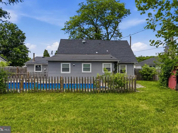 12 Holbrook Ln, Willingboro, NJ 08046
