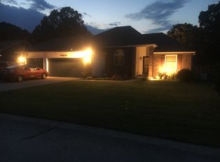 1825 Dogwood Dr, Joplin, MO 64801