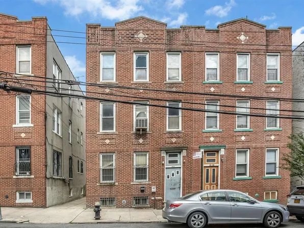 25-30 18th Street, Astoria, NY 11102