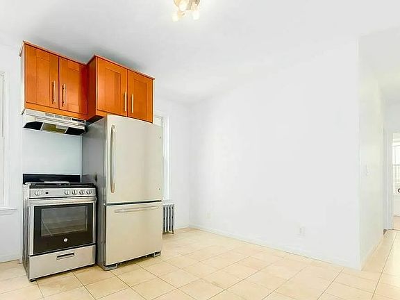 3rd image of 2478 Arthur Ave APT 7