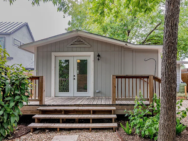 2404 Oak Crest Ave — Photo 29