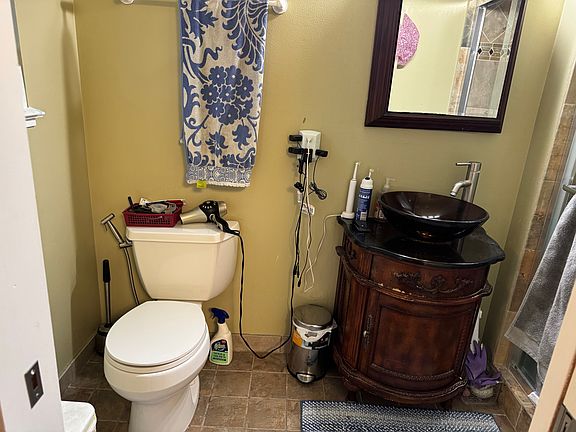 3rd image of 4054 Hamilton Park Dr