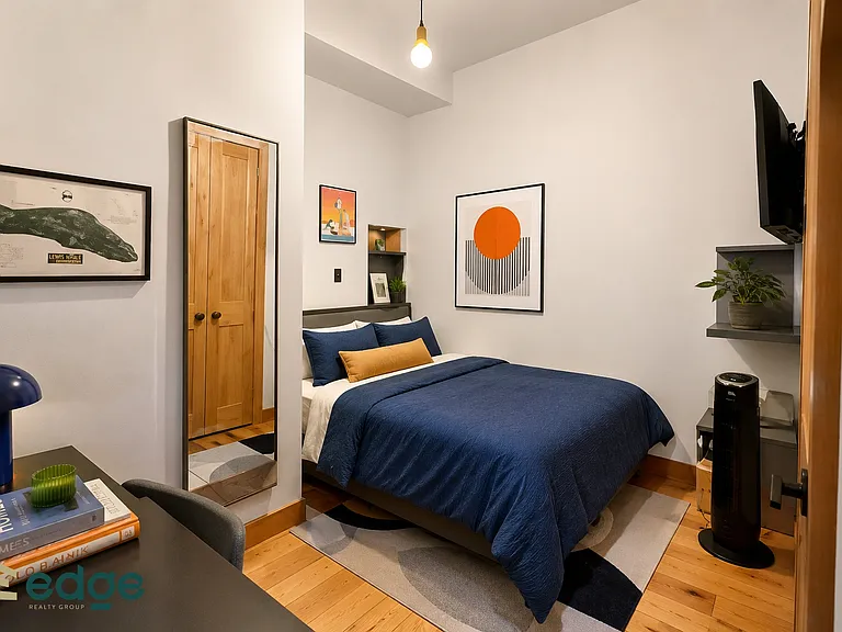 252 Grand St #2B — Photo 6