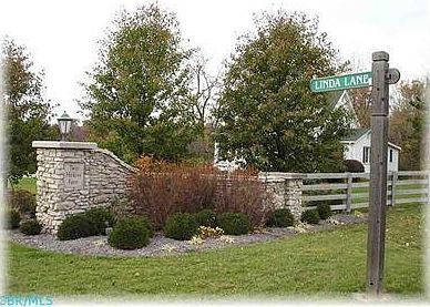 1st image of 6814 Linda Ln