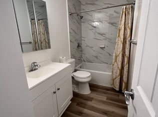 4280 Salt Lake Blvd #H13, Honolulu, HI 96818