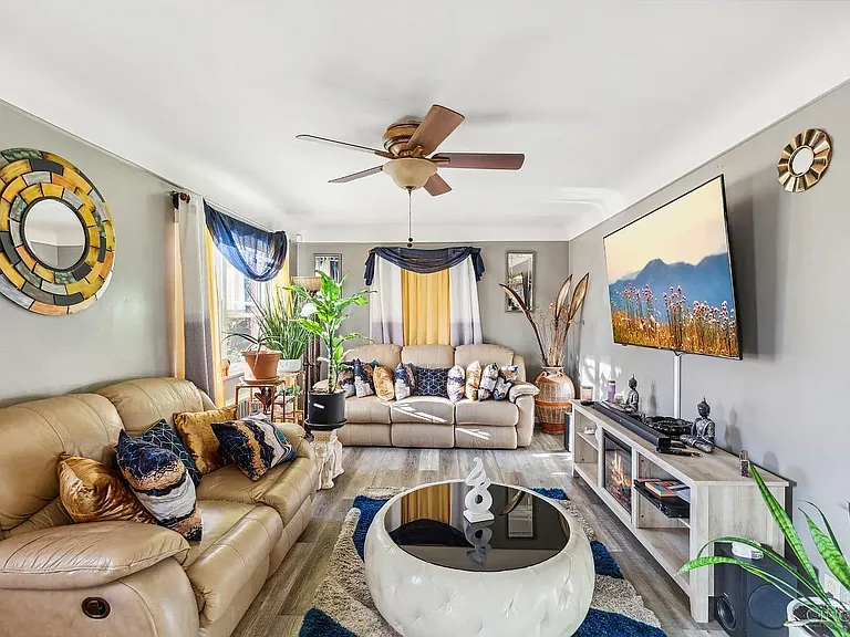 2736 Lafeuille Ave #2 — Photo 3