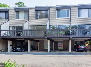 1227 N Quinn St, Arlington, VA 22209