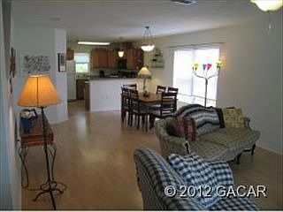 3rd image of 1532 NE 47th Pl