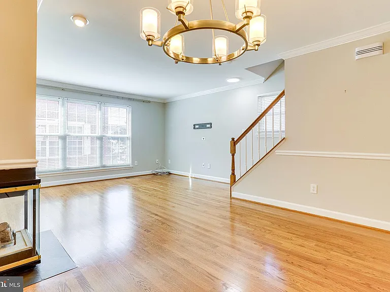 1706 S Edgewood St — Photo 18