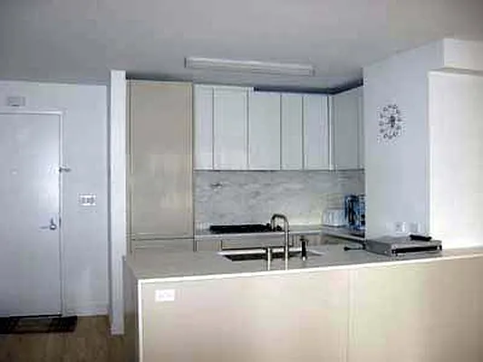 Rented by CiCi Real Estate | media 16