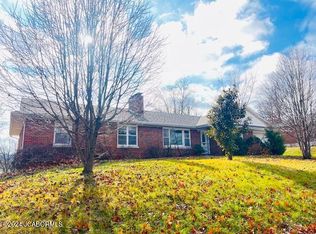 805 Nelson Dr, Jefferson City, MO 65101