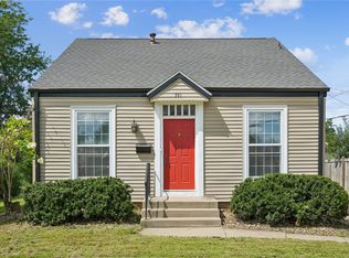 391 Memorial Dr SE, Cedar Rapids, IA 52403