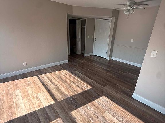 3rd image of 2306 16th Ave S #306