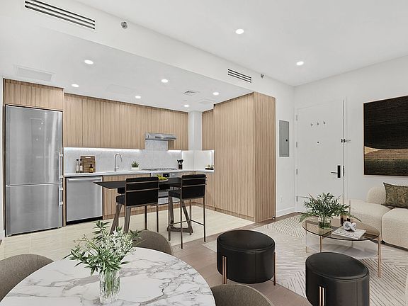 3rd image of 249 E 50th St APT 3D