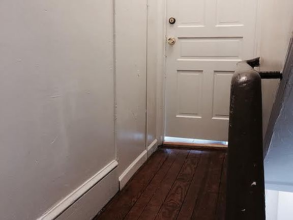 2nd image of 612 E Market St #2F