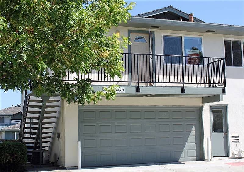 1st image of 270 Tradewinds Ct APT 4