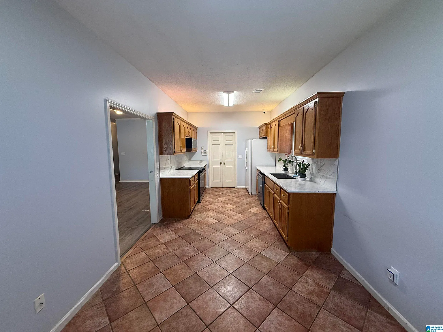 3 bed, 2.0 bath, $1,700 — Photo 4
