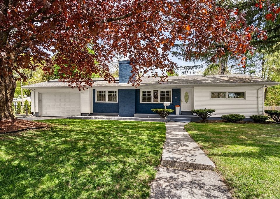 1st image of 26 Winifred Ave