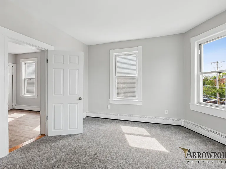 33 Jordan St #1R — Photo 10