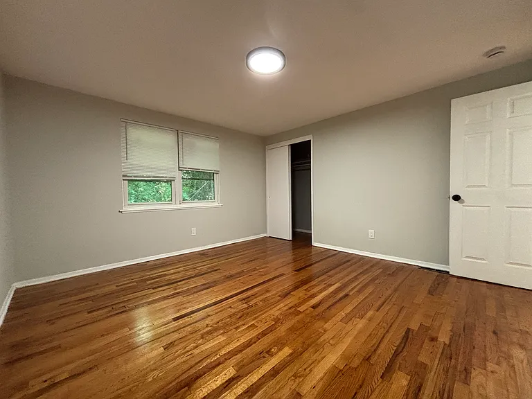 64 Chamberlain St #12 — Photo 7