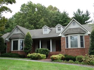 870 Hillside Dr, Cookeville, TN 38501