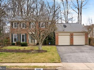 7035 Flax St, Springfield, VA 22152