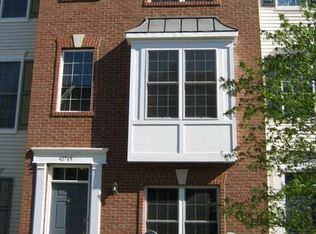 42765 Longworth Ter, Chantilly, VA 20152