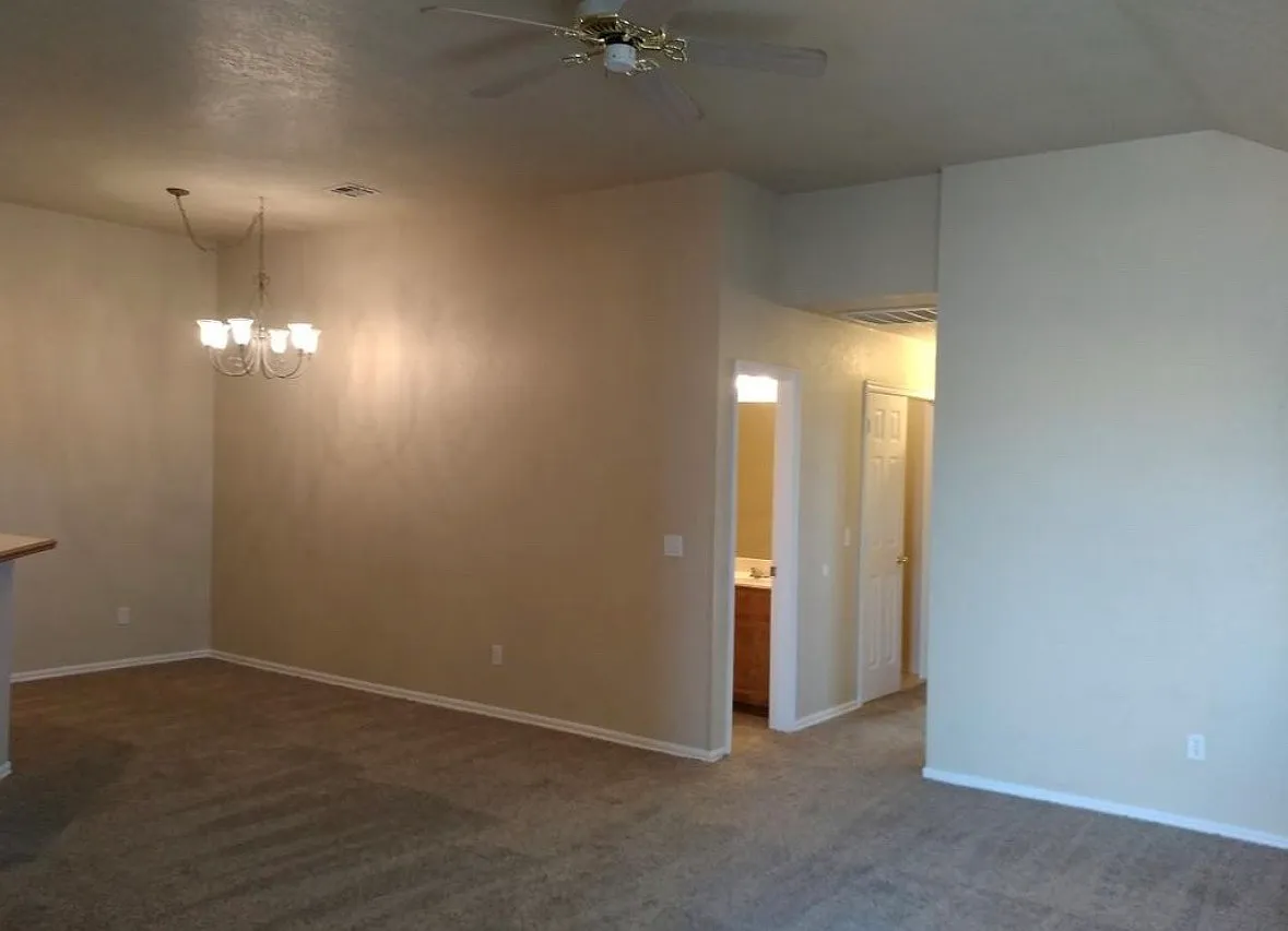 2 bed, $1,250 — Photo 4