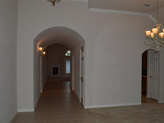 4th image of 6904 Stockton Dr