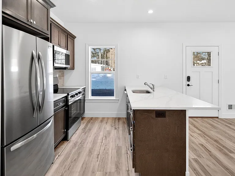 Hemlock Manor — Photo 5