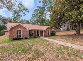1701 25th St, Huntsville, TX 77340