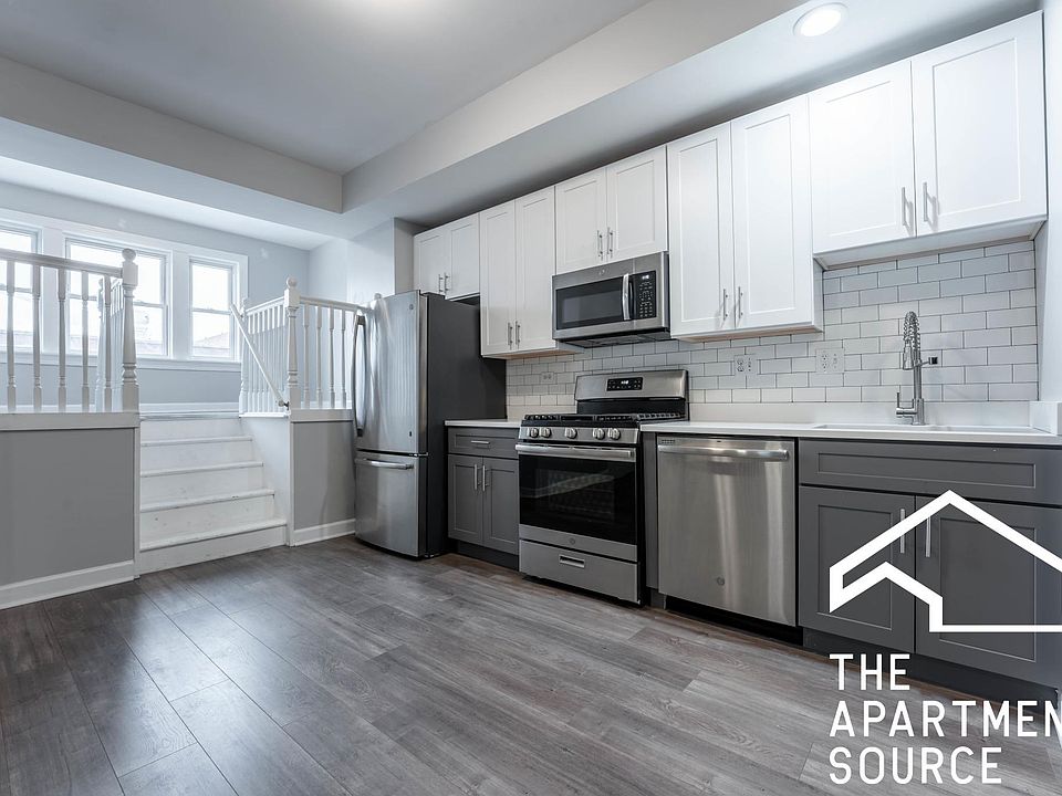 1st image of 3212 W Augusta Blvd #1