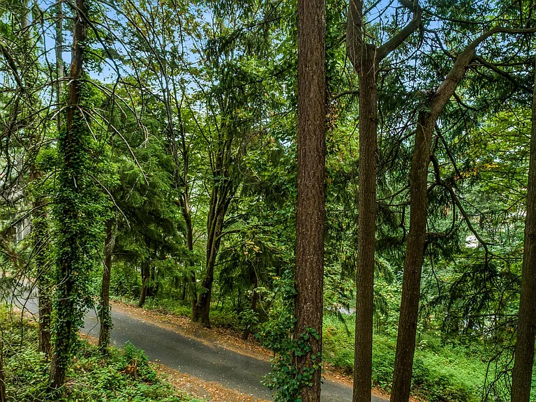 9014 Redmond Woodinville Rd NE — Photo 33