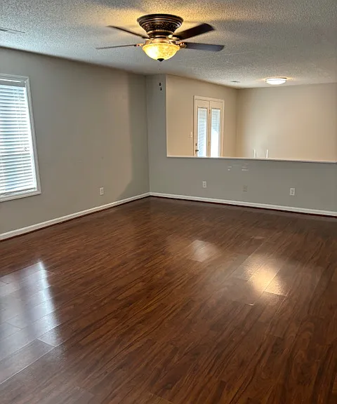 105 Breezewood Dr #A — Photo 3