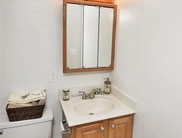 Master Bedroom Half Bath Master Bedroom Half Bath