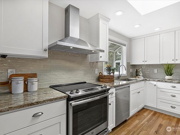 3rd image of 8726 NE 139th Street