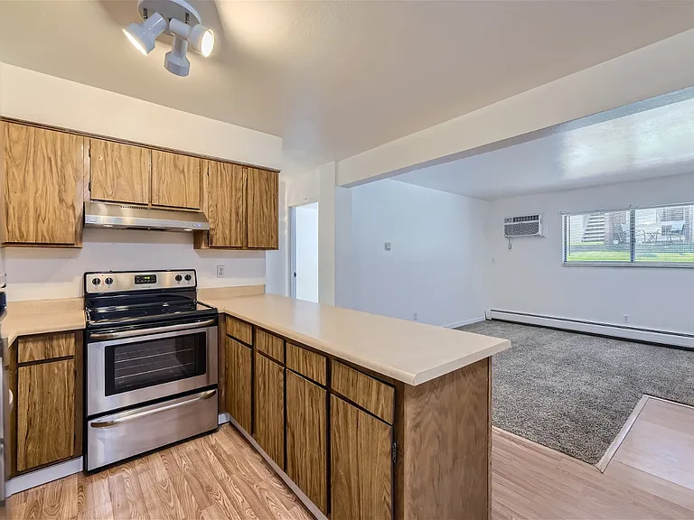5995 W Hampden Ave — Photo 7